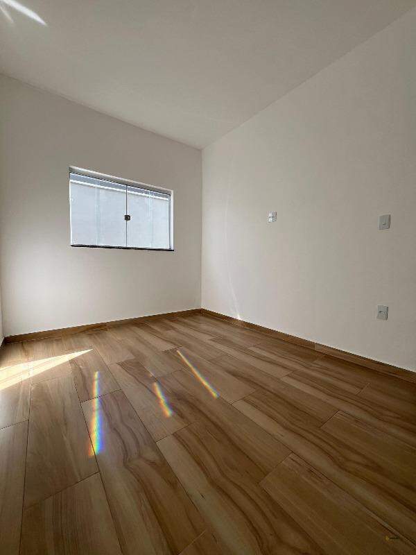 Casa à venda no Godofredo Gonçalves: 