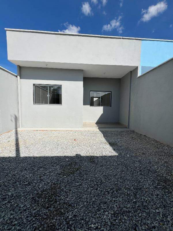 Casa à venda no Godofredo Gonçalves: 