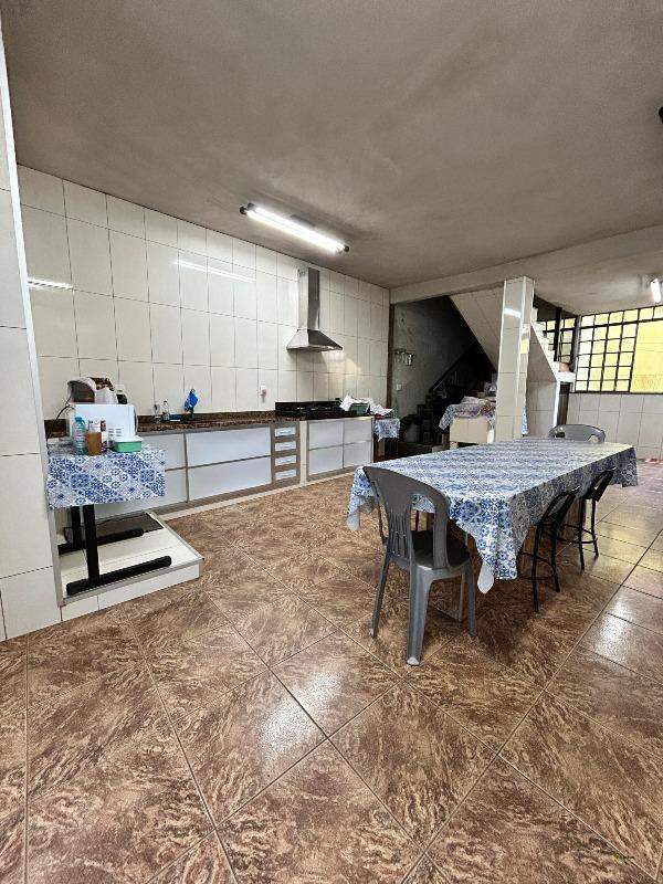 Casa à venda no LOURDES: 