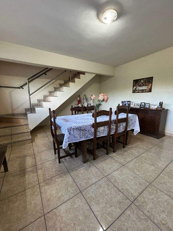 Casa à venda no LOURDES: 