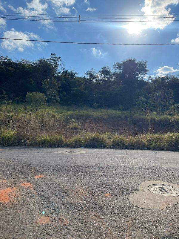 Lote à venda no Vila da Serra: 