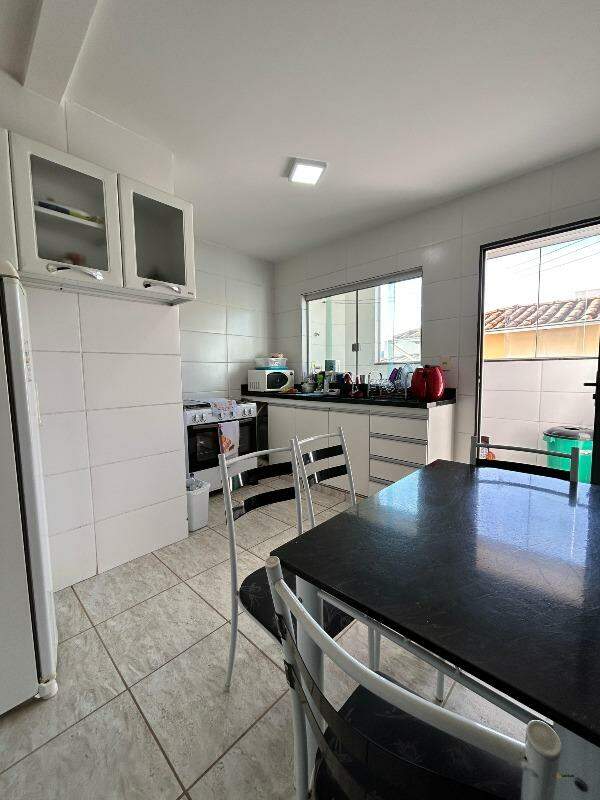 Apartamento à venda no Aeroporto: 