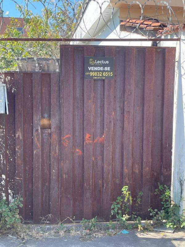 Lote à venda no Graças: 
