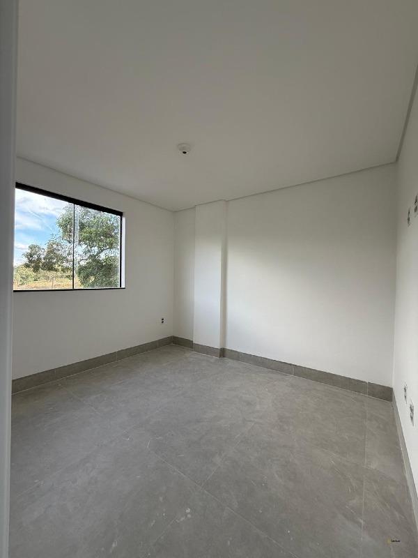 Apartamento à venda no Alaíta: 