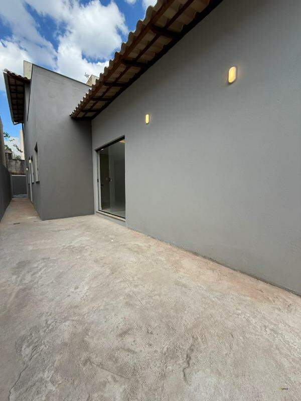 Casa à venda no Recanto das Peixotas: 
