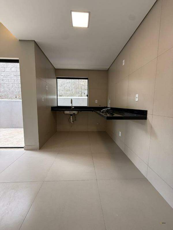 Casa à venda no Recanto das Peixotas: 