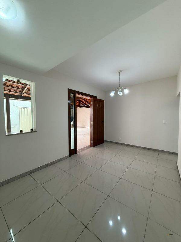 Casa à venda no Cerqueira Lima: 