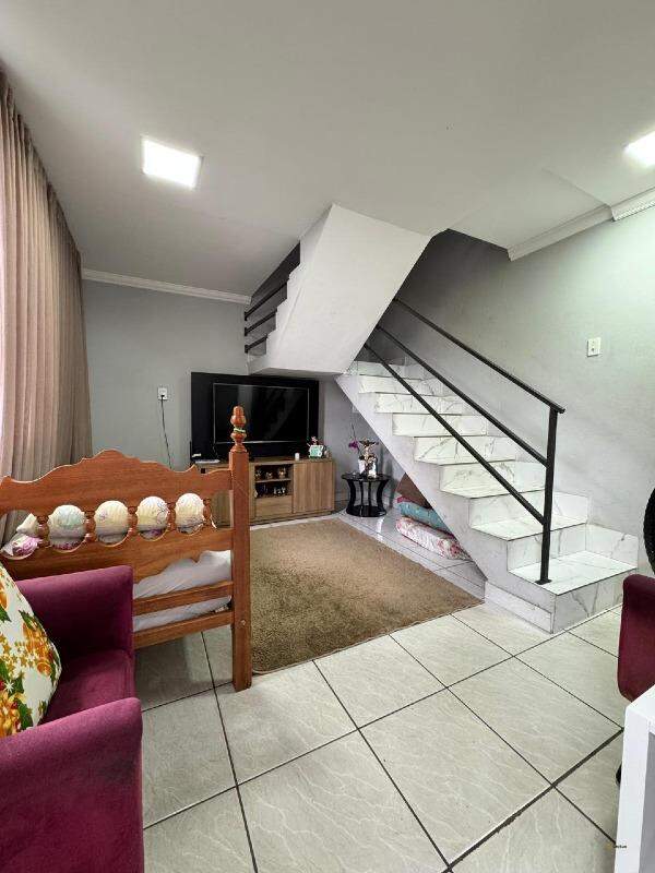 Casa à venda no Garcias: 
