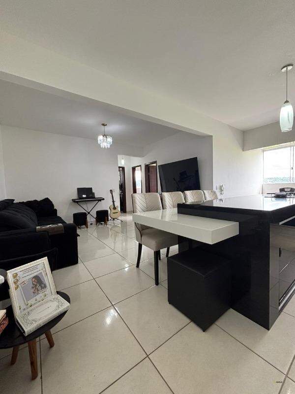 Apartamento à venda no Santa Mônica: 