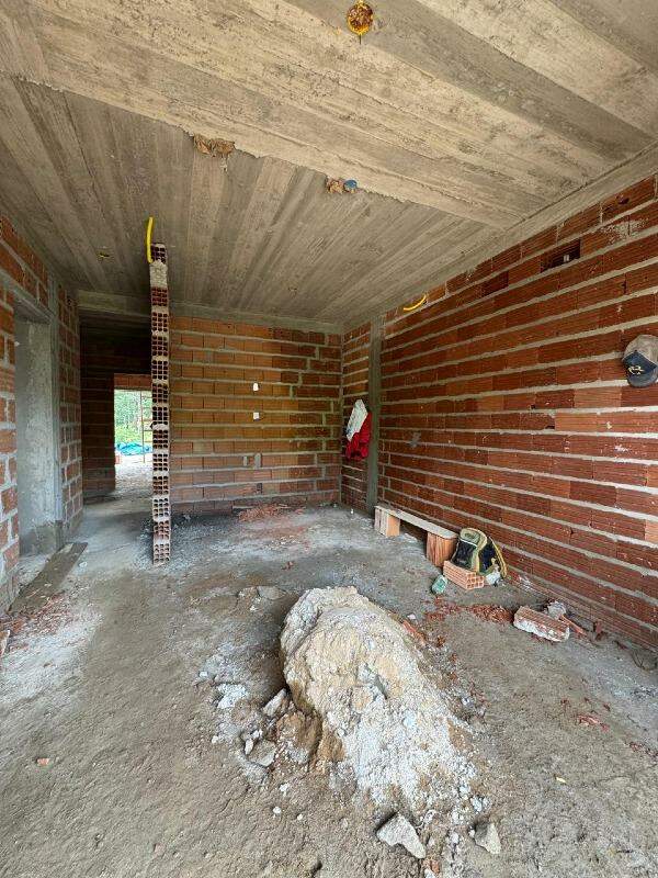 Casa à venda no Tropical: 