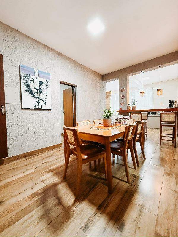 Casa à venda no Santanense: 