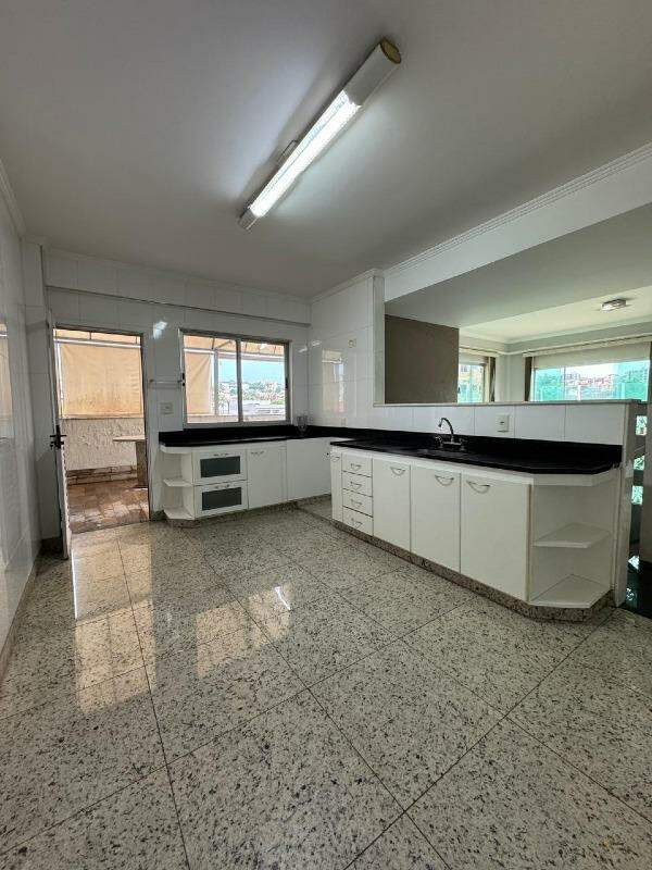 Cobertura à venda no Cerqueira Lima: 