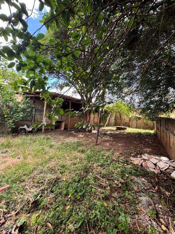 Lote à venda no Vila Tavares: 