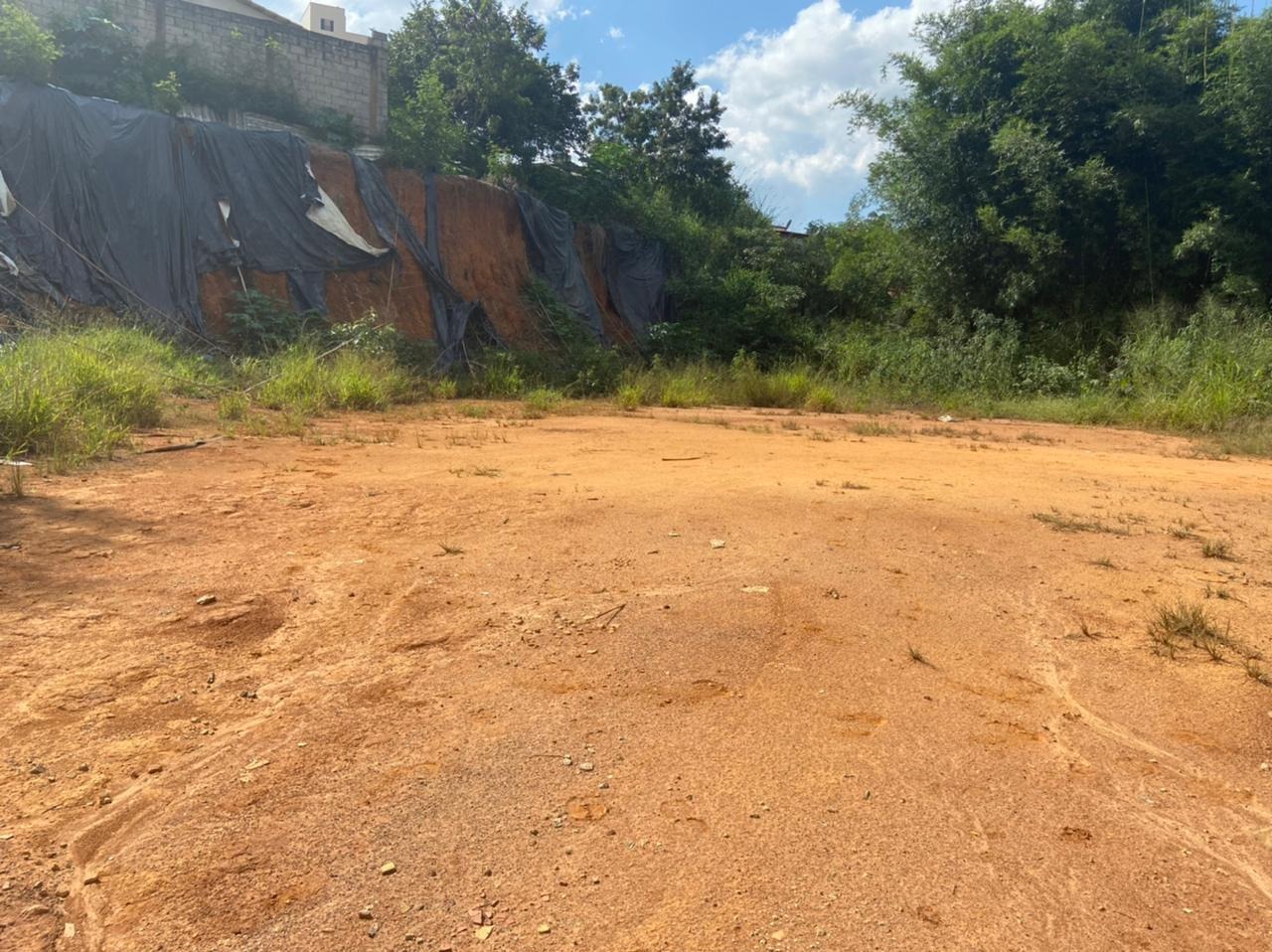 Lote à venda no Varzea da Olaria: 