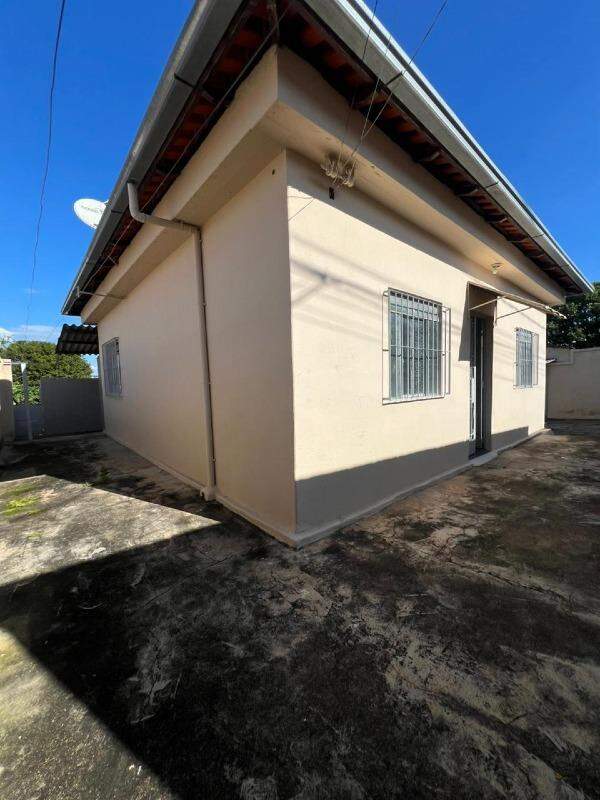 Casa à venda no Parque Jardim: 