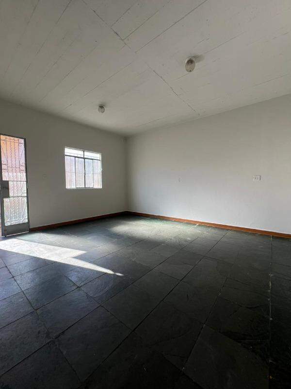 Casa à venda no Parque Jardim: 