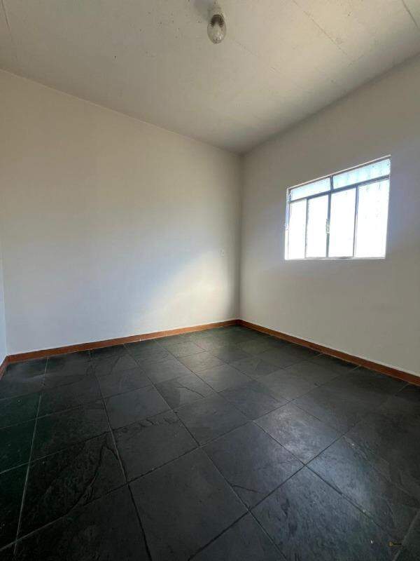 Casa à venda no Parque Jardim: 