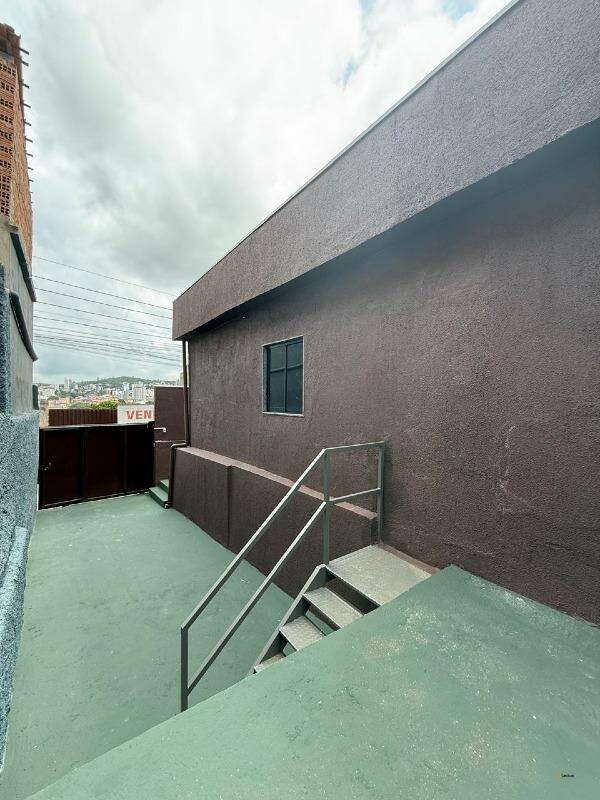 Casa à venda no Centro: 