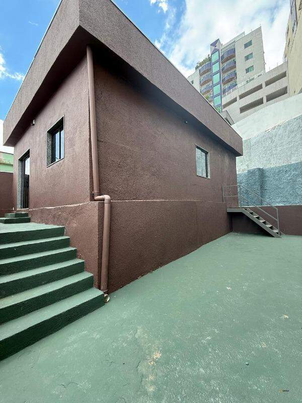 Casa à venda no Centro: 
