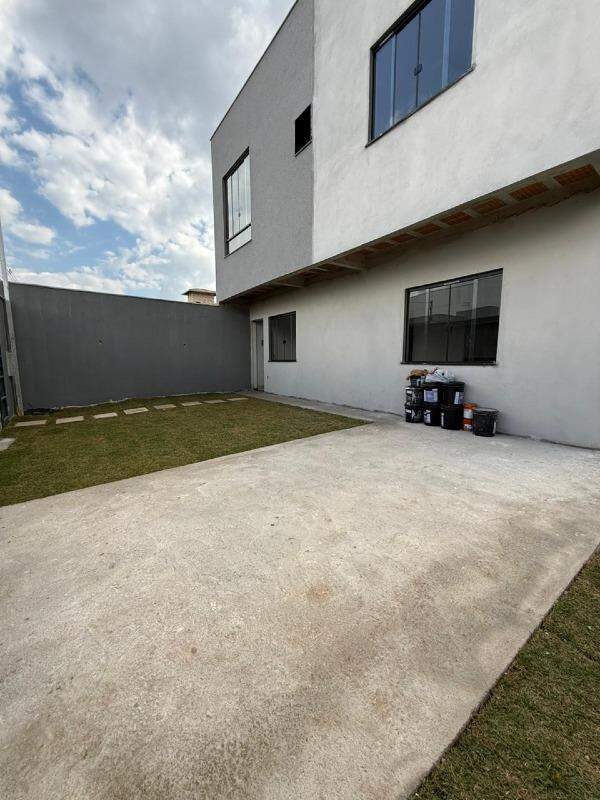 Casa à venda no Sion: 