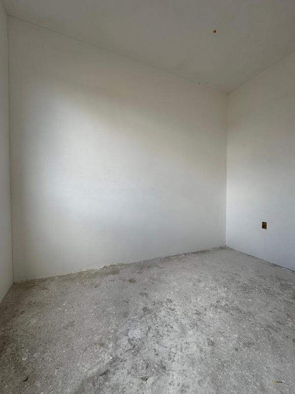 Apartamento à venda no Morro do Sol: 