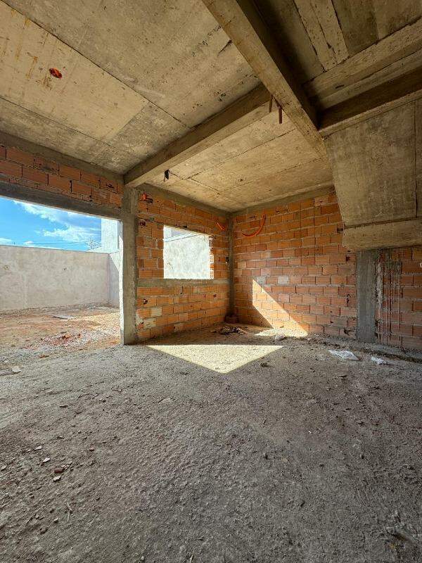 Casa à venda no Sion: 