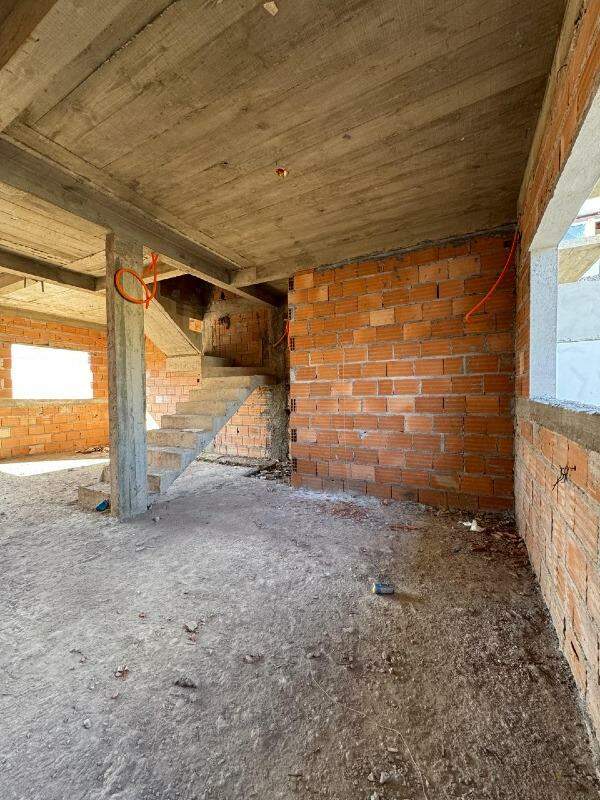Casa à venda no Sion: 