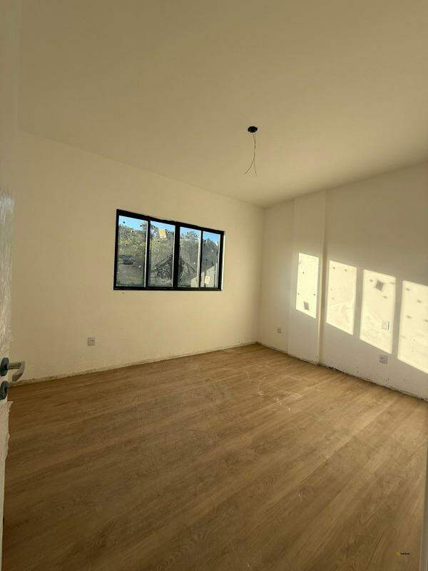 Apartamento à venda no Tropical: 
