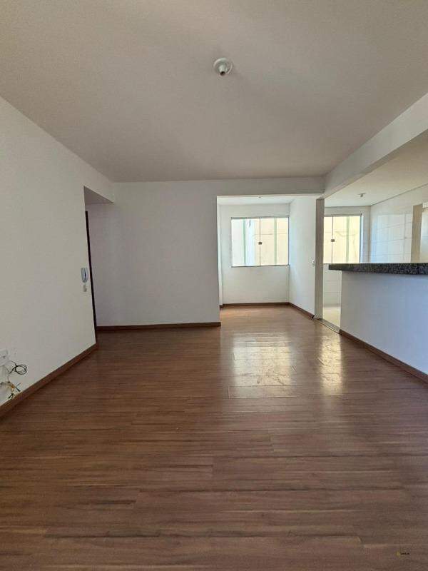 Apartamento à venda no Alaíta: 