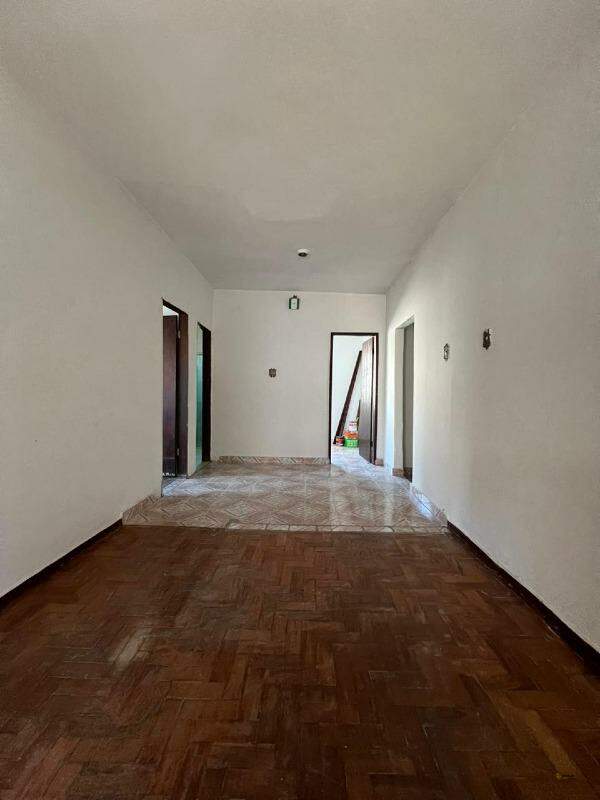 Casa à venda no LOURDES: 