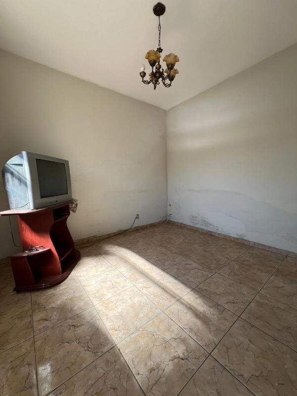 Casa à venda no LOURDES: 