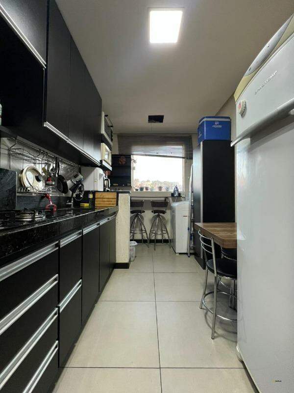 Apartamento à venda no Alaíta: 