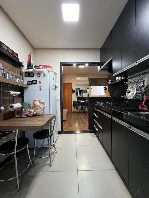 Apartamento à venda no Alaíta: 