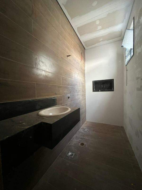 Casa à venda no Sion: 