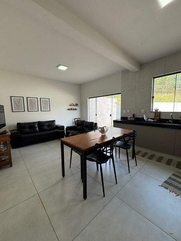 Casa à venda no Itaunense : 