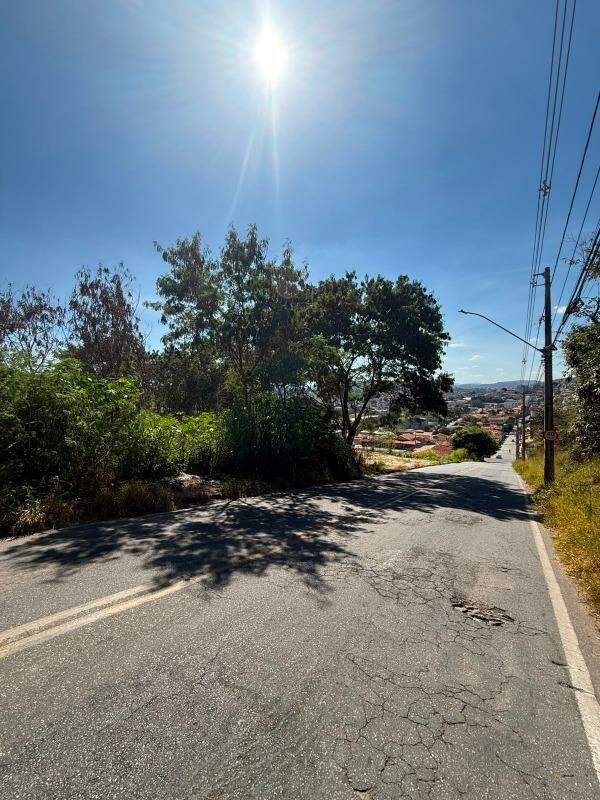 Lote à venda no Morro do Sol: 