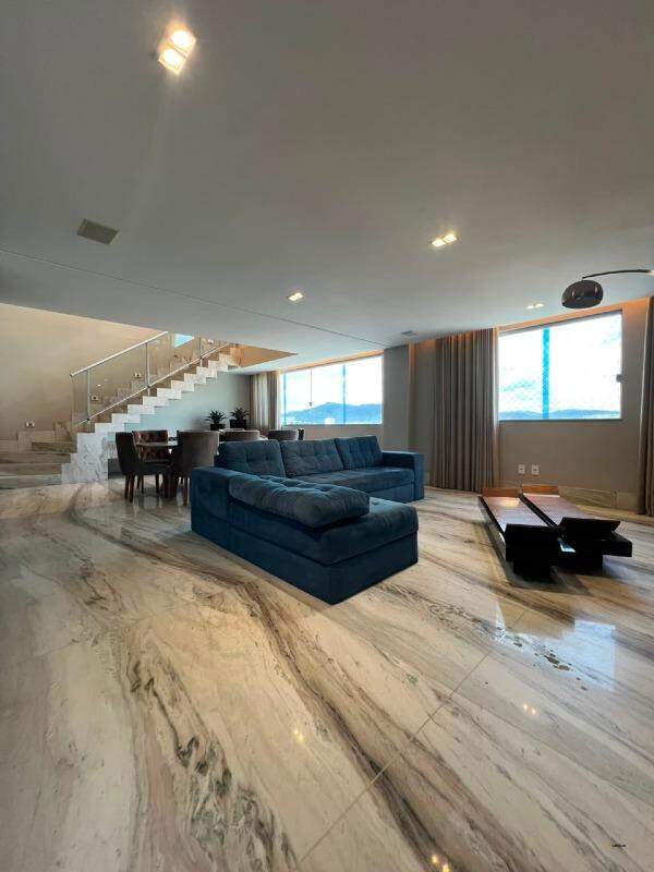 Apartamento à venda no Graças: 