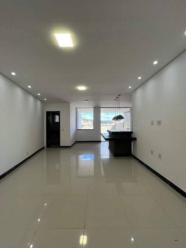 Casa à venda no Nogueira Machado: 