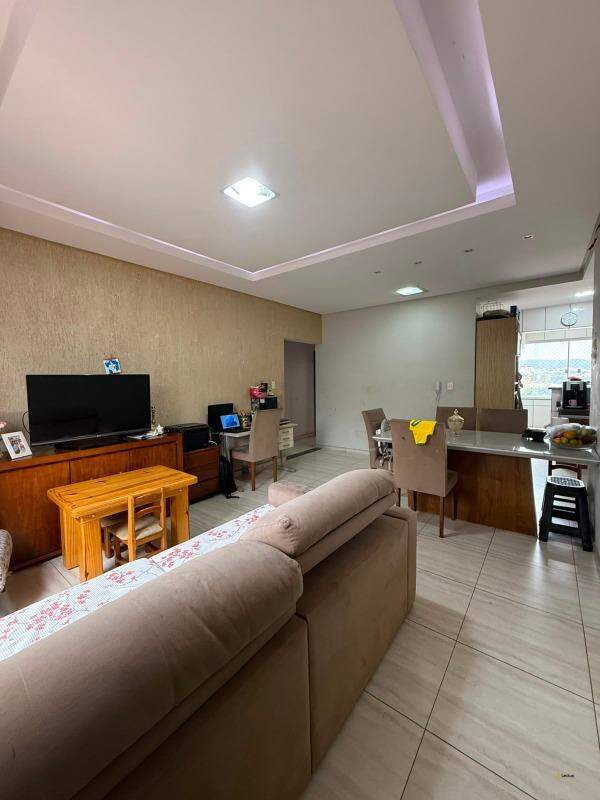 Apartamento à venda no Parque Jardim: 