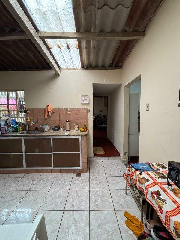 Casa à venda no Nogueira Machado: 