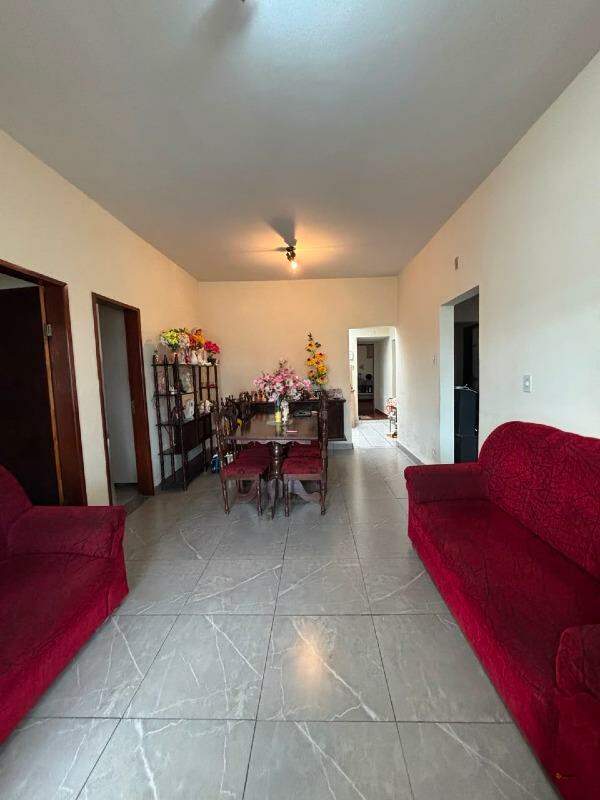 Casa à venda no Nogueira Machado: 