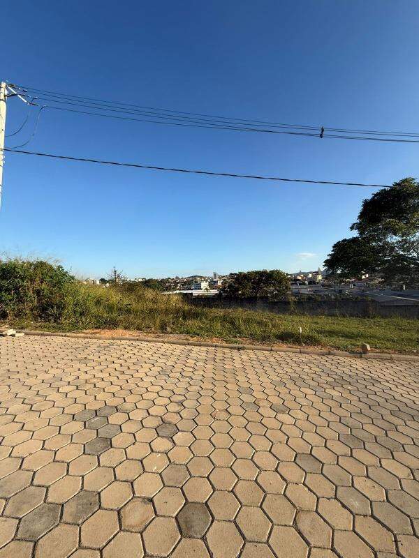 Lote à venda no Chácara do Quitão: 