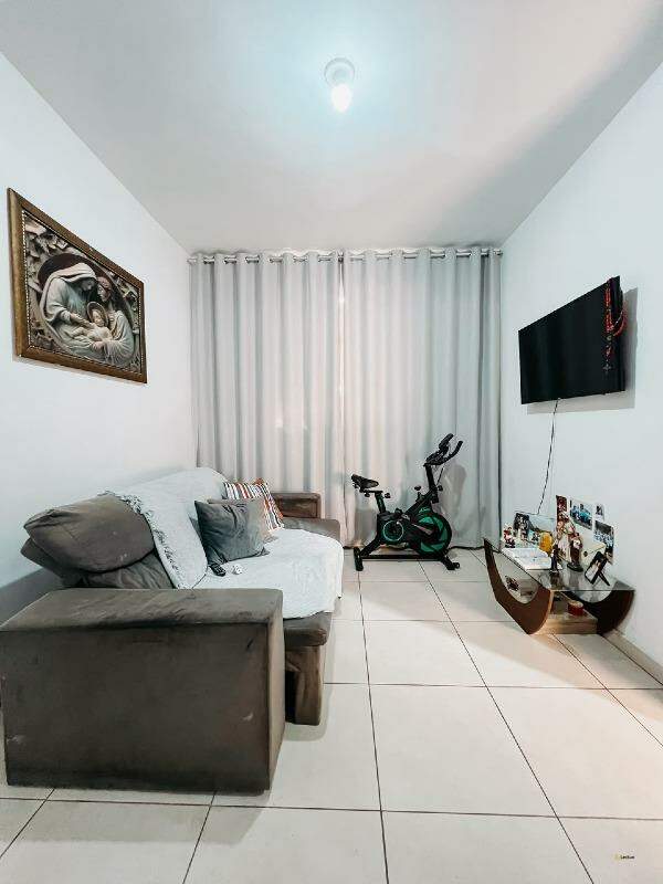 Casa à venda no Olímpio Moreira: 