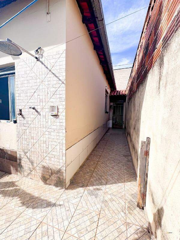 Casa à venda no Varzea da Olaria: 