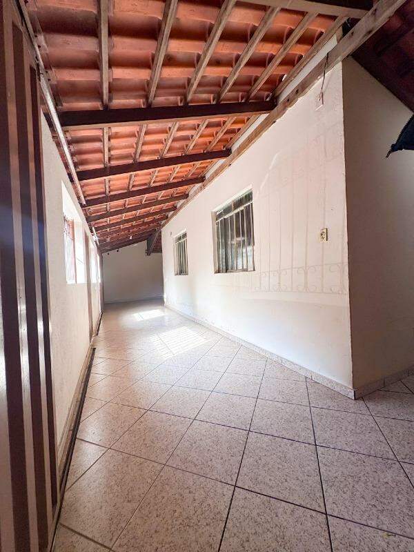 Casa à venda no Varzea da Olaria: 
