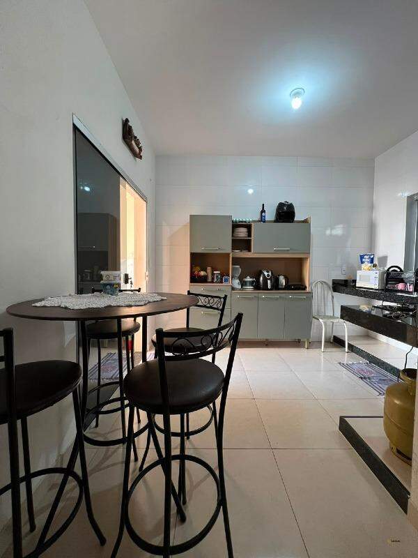 Casa à venda no Recanto das Peixotas: 