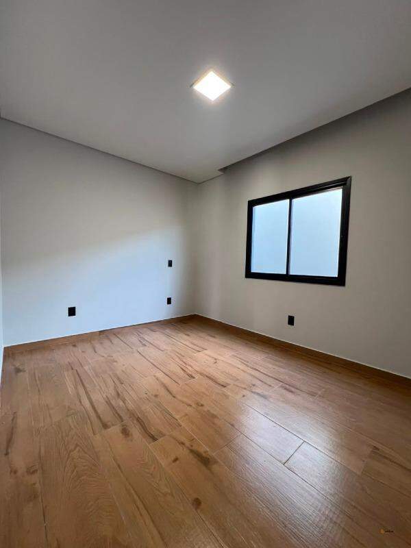 Casa à venda no Residencial Santanense: 