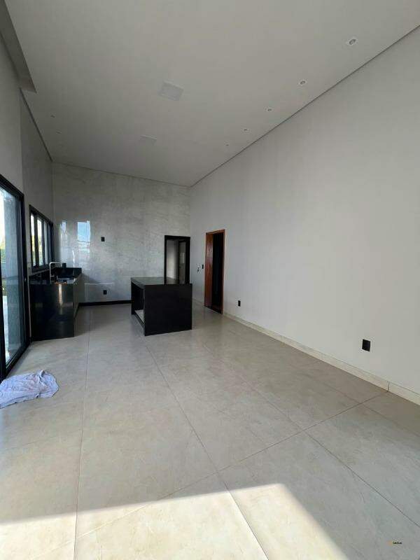 Casa à venda no Residencial Santanense: 