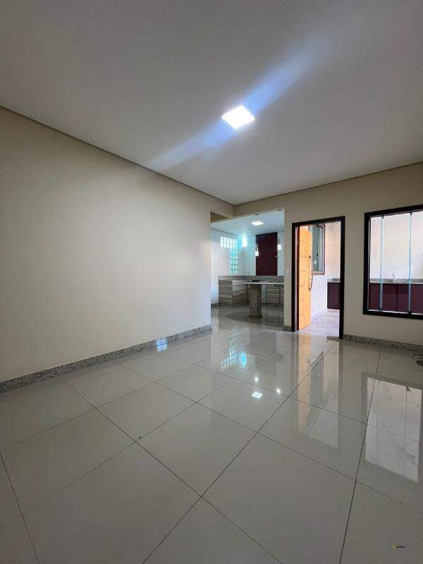Apartamento à venda no Morro do Sol: 