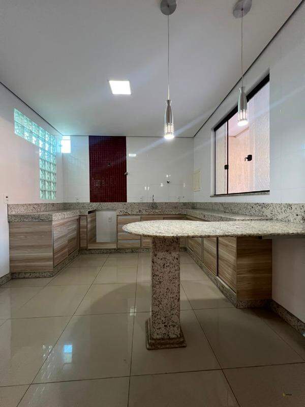 Apartamento à venda no Morro do Sol: 